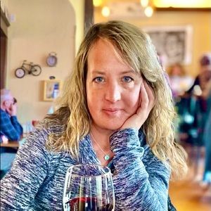 Meet your Posher, Marci